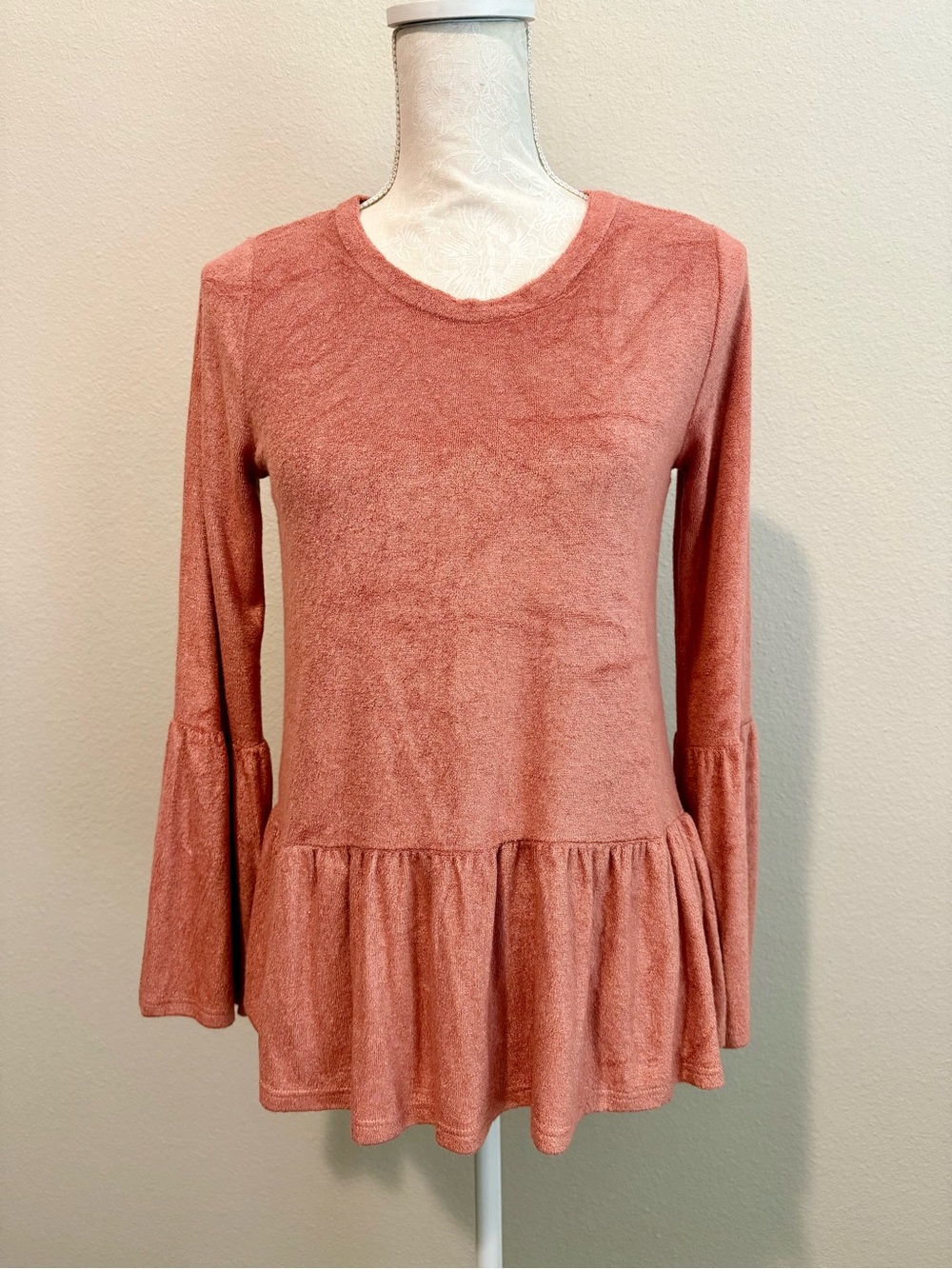 orange creek Salmon Peach Peplum Hem Bell Sleeve Terry Tunic Top Small